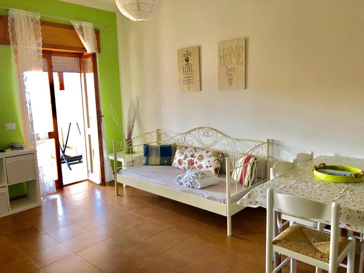 Apartament Lucia 150Mt From Beach Кастельсардо Экстерьер фото